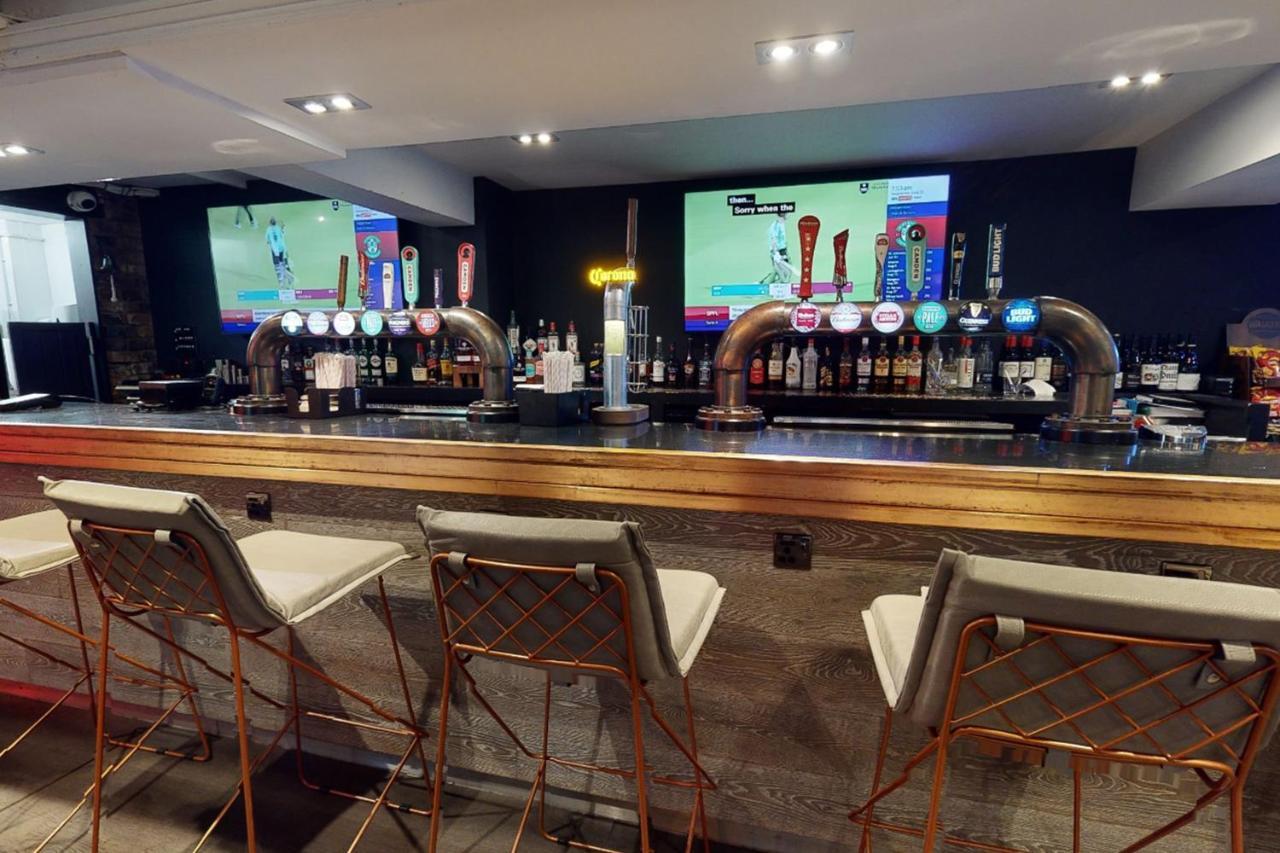 曼彻斯特海德乡村酒店 外观 照片